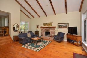 Great Room - Country homes for sale and luxury real estate including horse farms and property in the Caledon and King City areas near Toronto